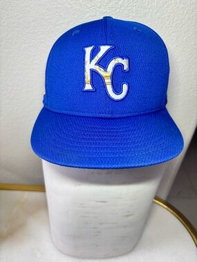 New Era Kansas City Royals Blue 59Fifty fitted Cap MLB Baseball White & Gold log